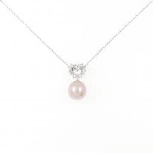 freshwater pearl necklace