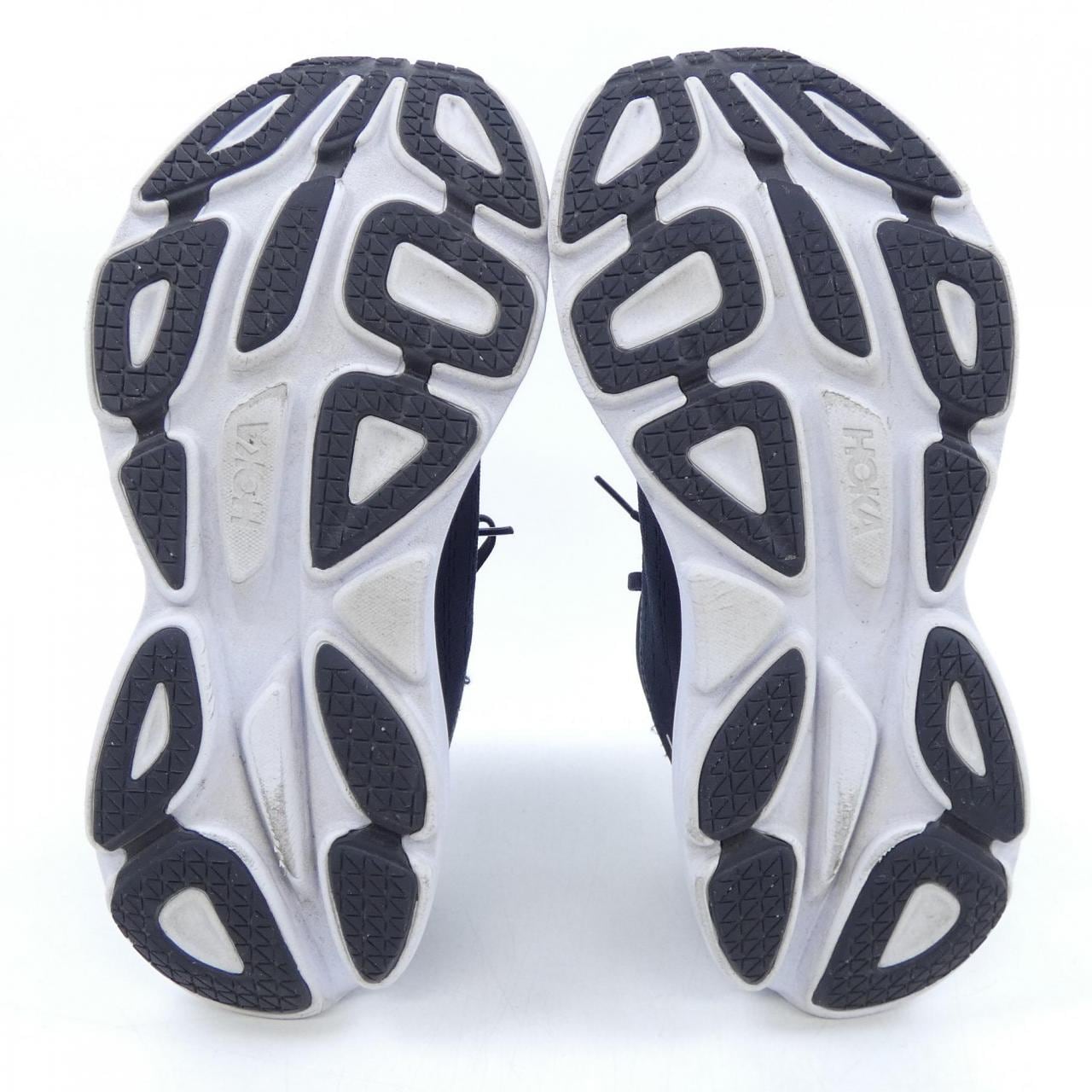 ホカオネオネ HOKA ONE ONE スニーカー
