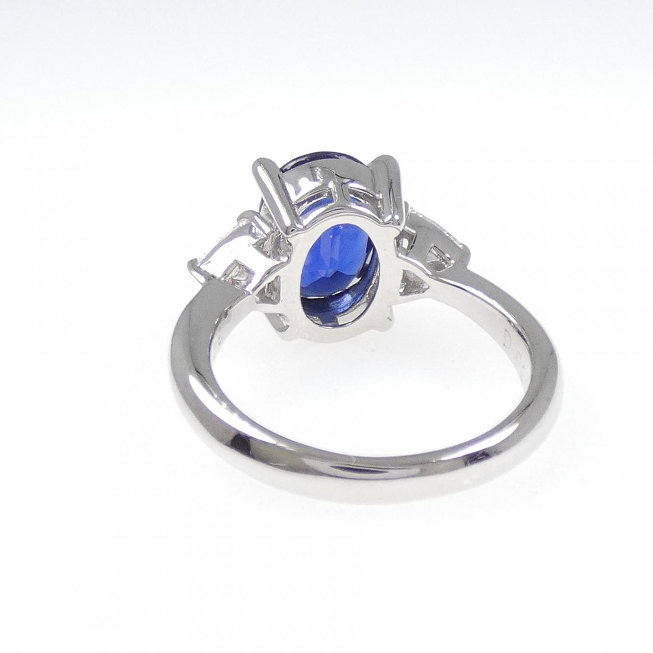 PT900 サファイヤ リング 3.01CT