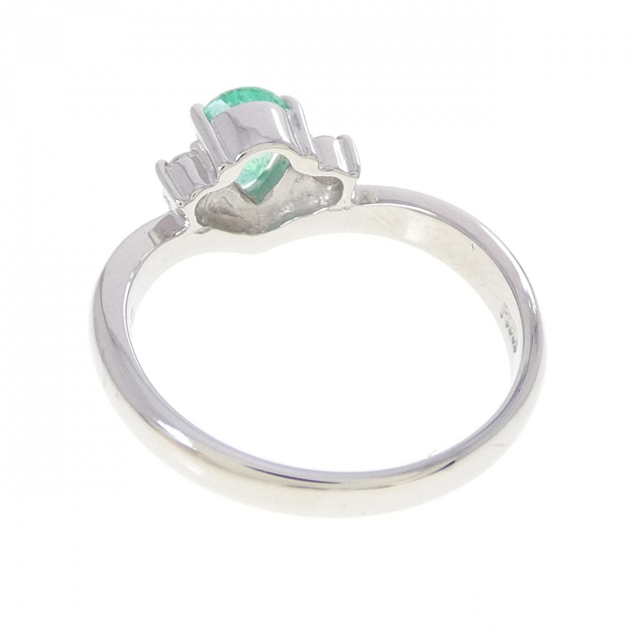 PT900 エメラルド リング 0.33CT