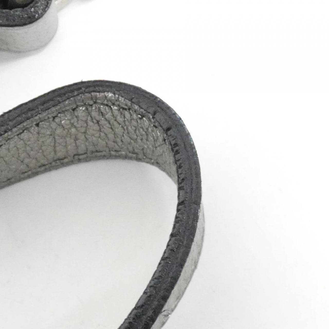 ルイヴィトン マヒナ XS M95718 ショルダーバッグ