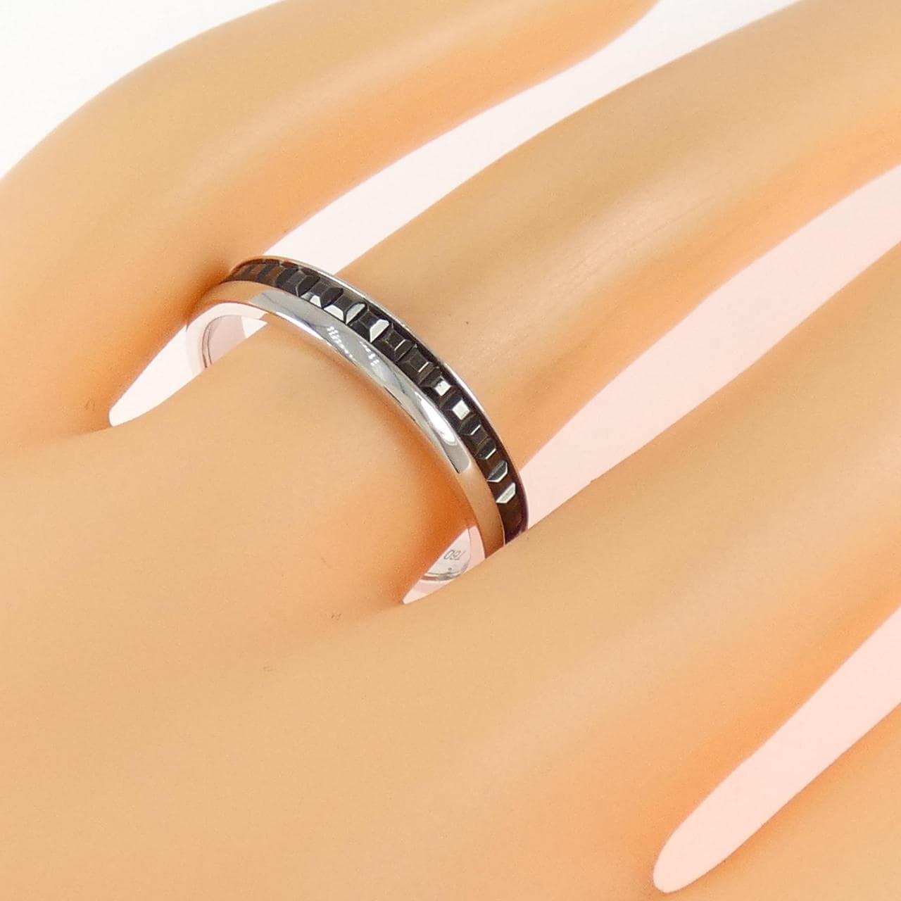 ブシュロン キャトル ブラック リング