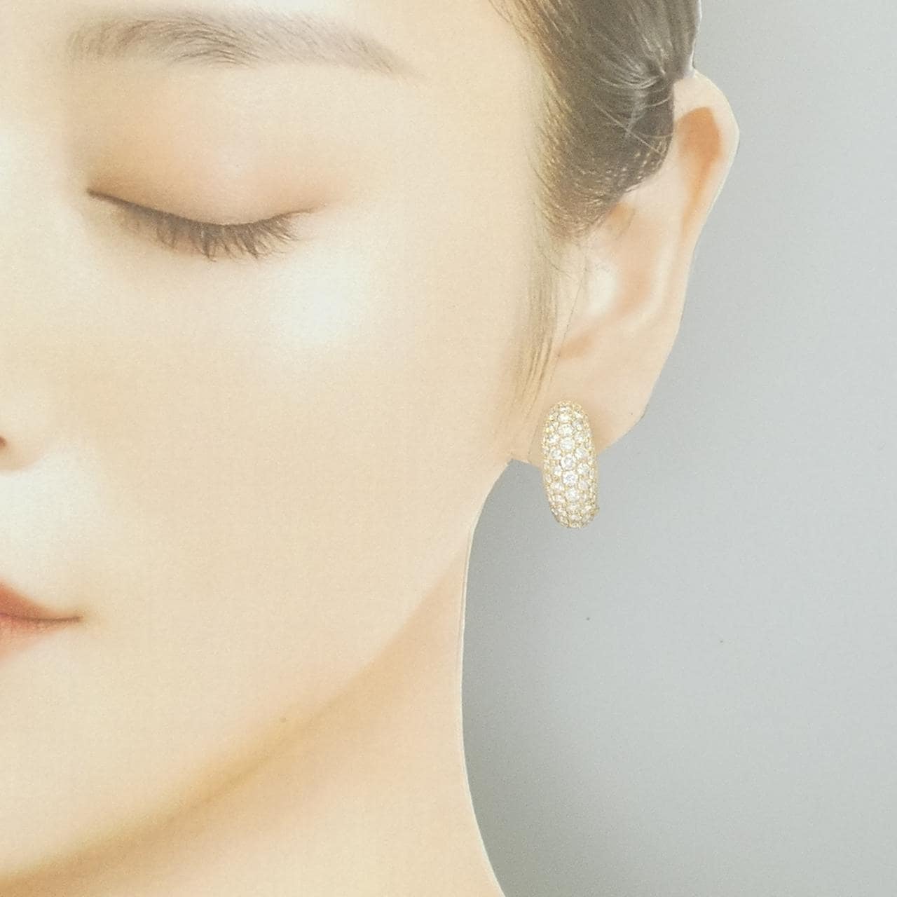 K18YG パヴェ ダイヤモンド ピアス 3.20CT