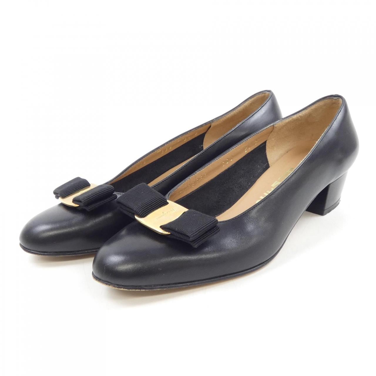 サルヴァトーレフェラガモ SALVATORE FERRAGAMO パンプス