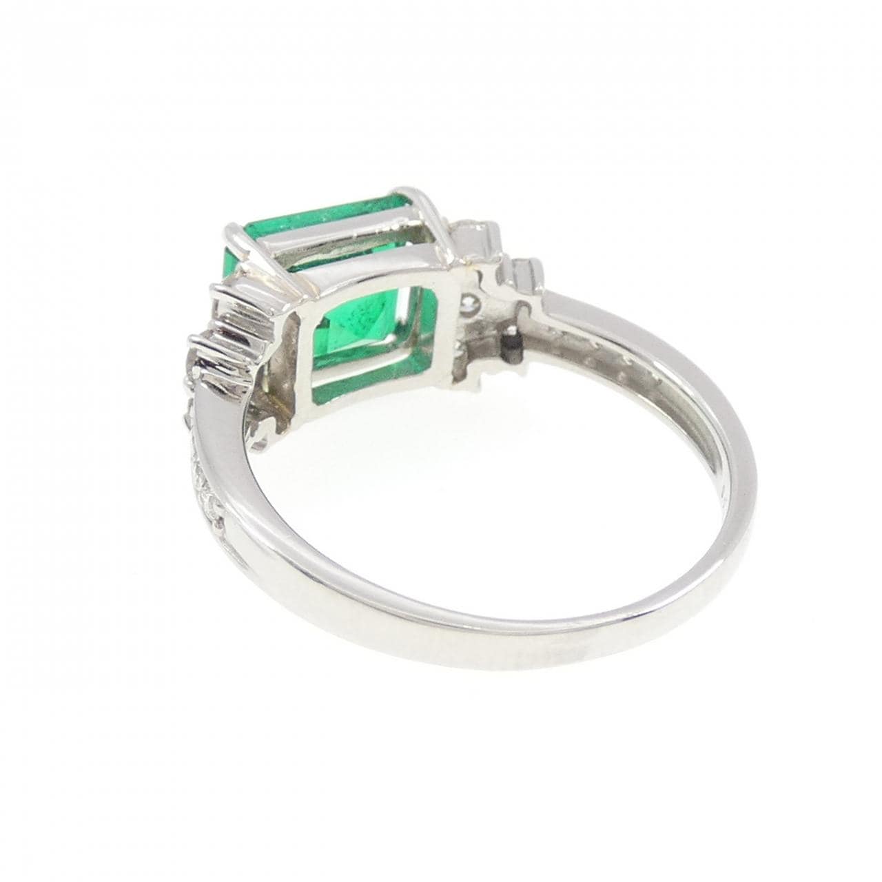 【リメイク】PT900 エメラルド リング 1.78CT コロンビア産