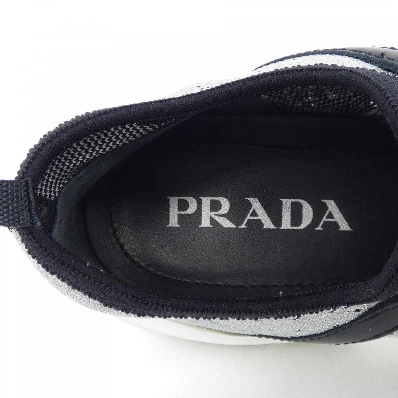 プラダ PRADA スニーカー