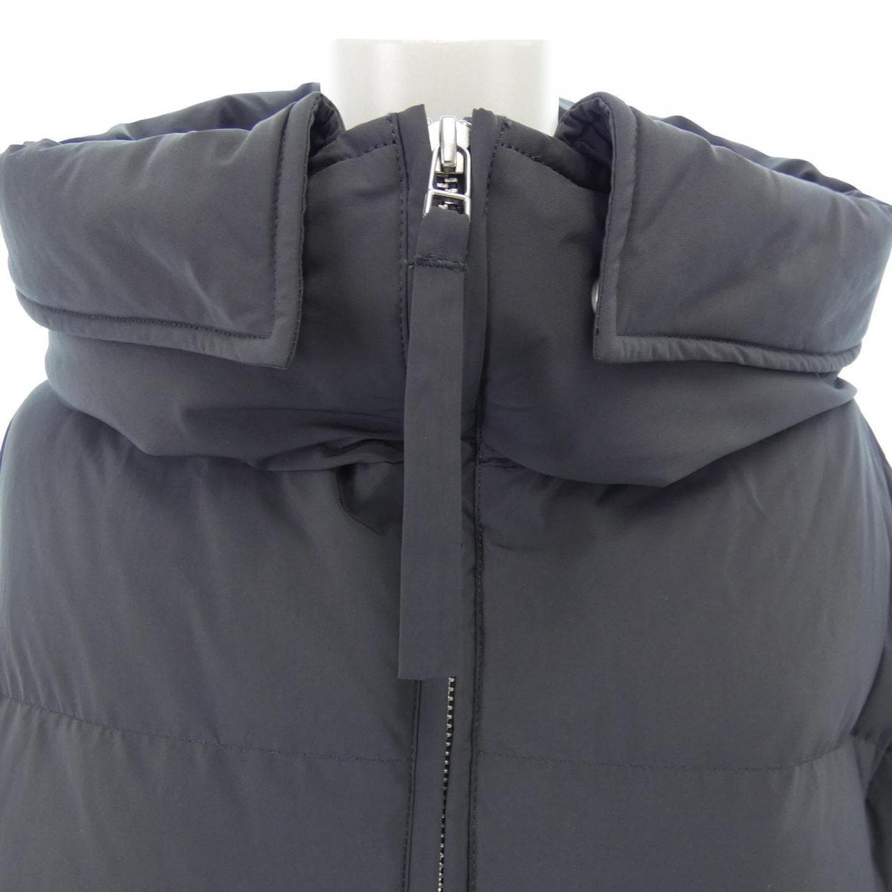 アッパーハイツ UPPER HIGHTS ダウンジャケット
