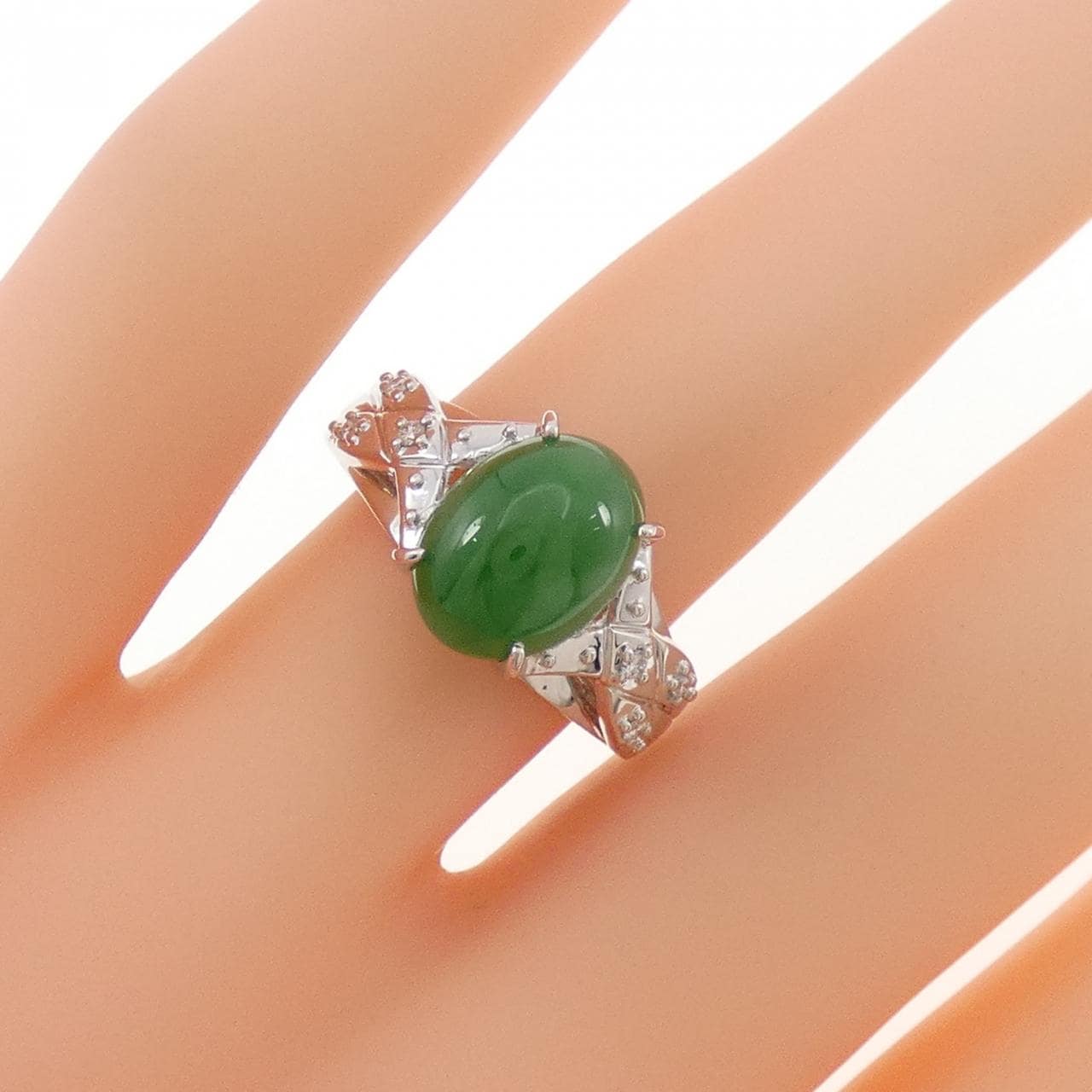 PT900 ヒスイ リング 3.18CT