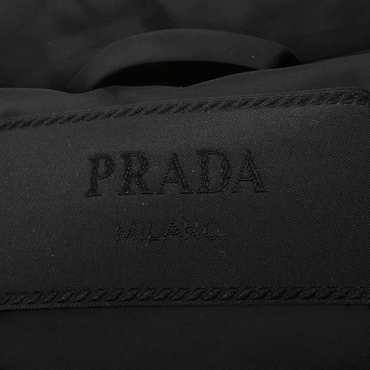 プラダ PRADA トライアングルロゴ SGY091 R132 106O ダウンジャケット