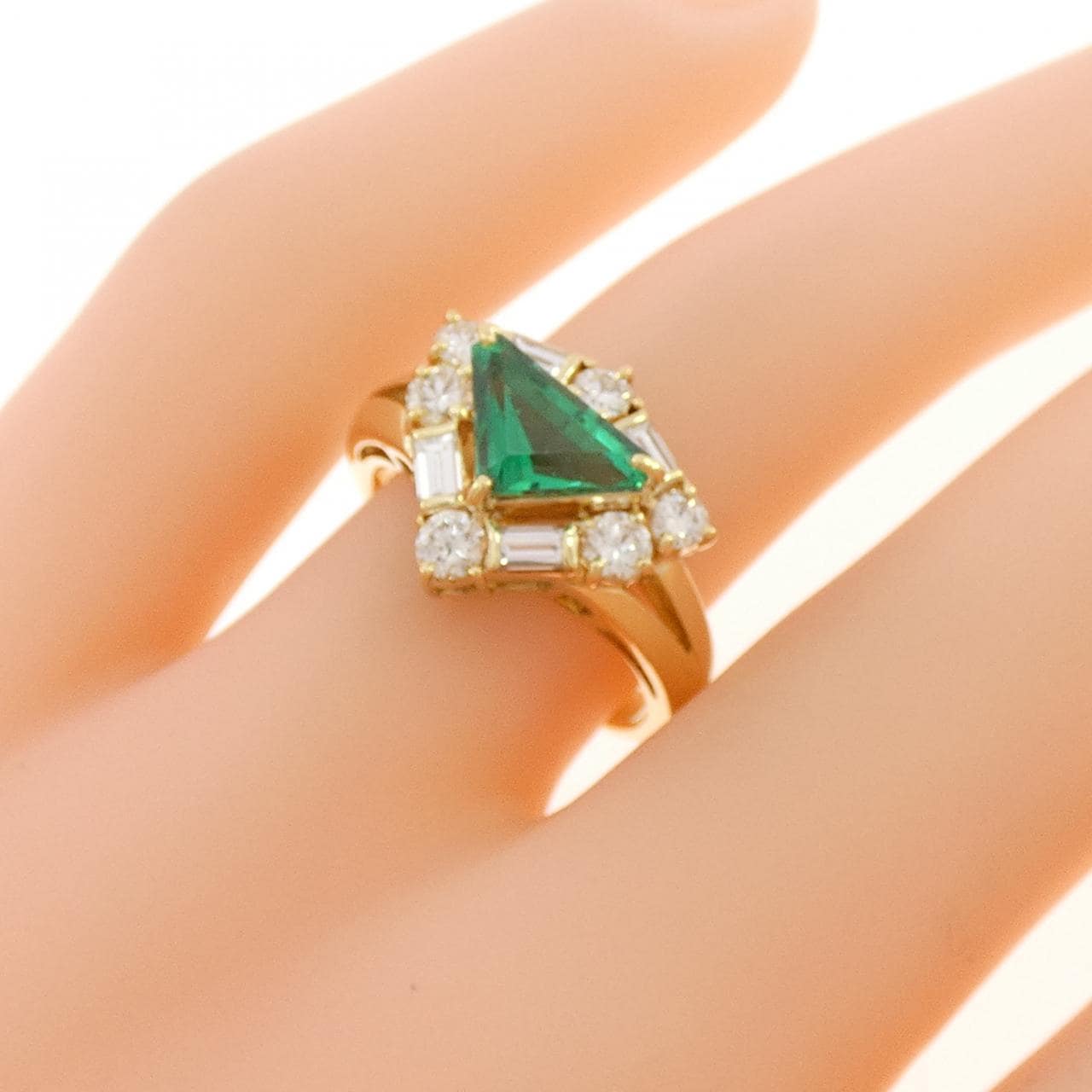 K18YG エメラルド リング 0.904CT