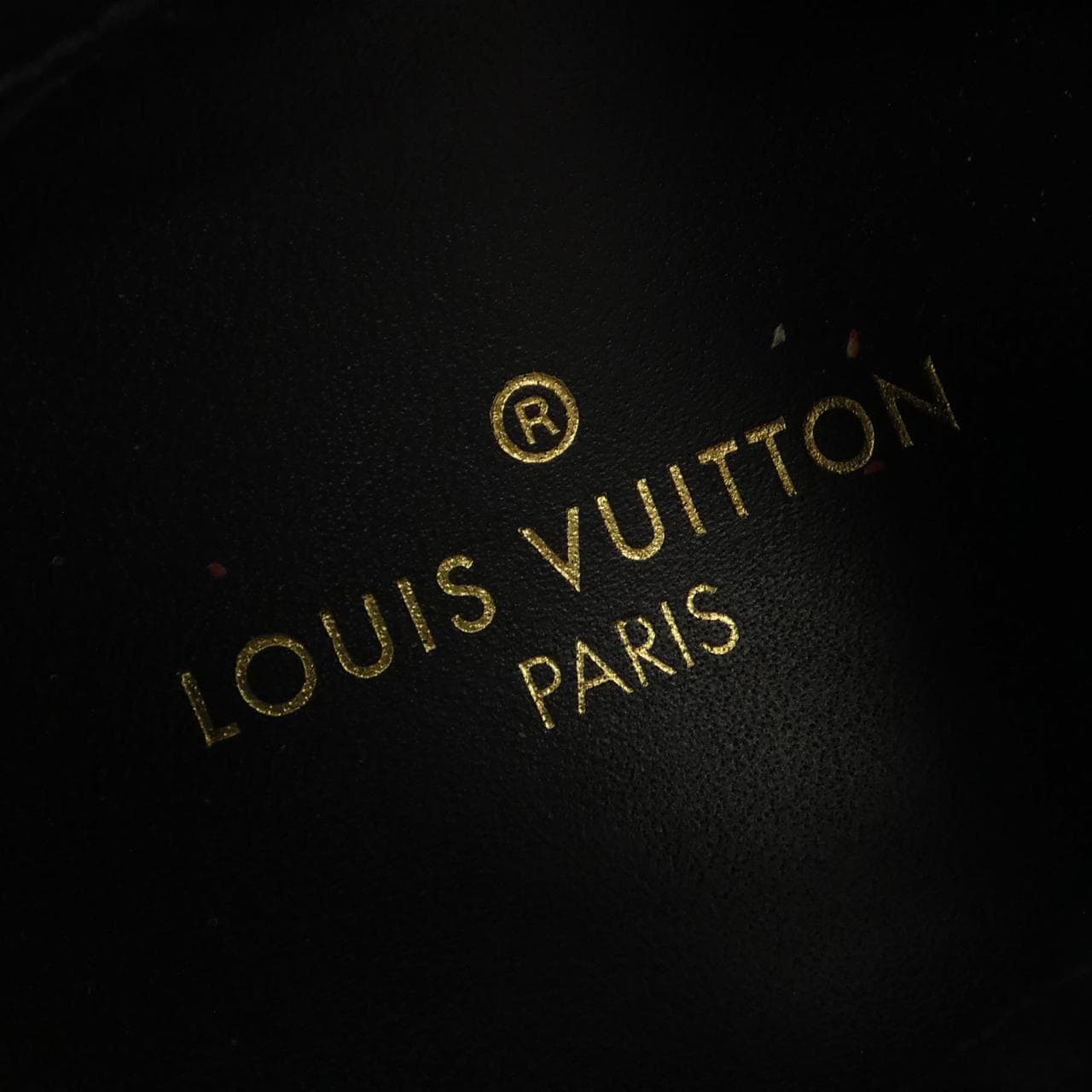ルイヴィトン LOUIS VUITTON ランアウェイライン スニーカー