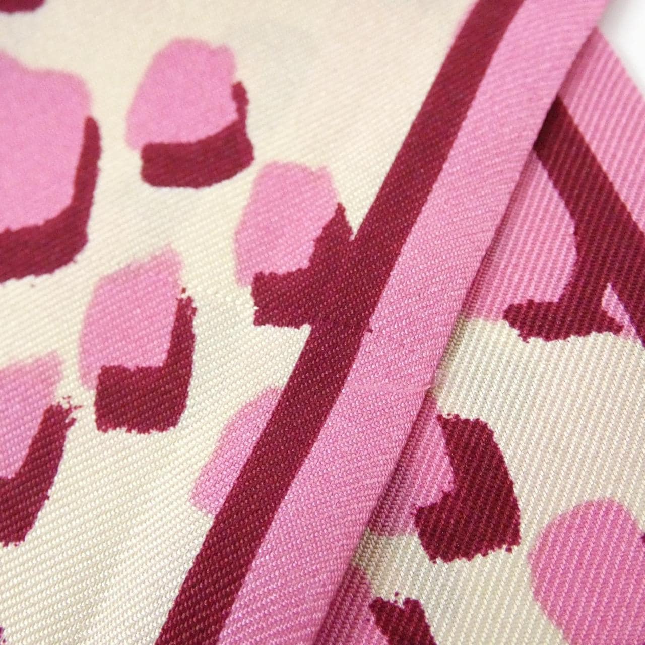 ルイヴィトン バンドー レオパード M72867 スカーフ