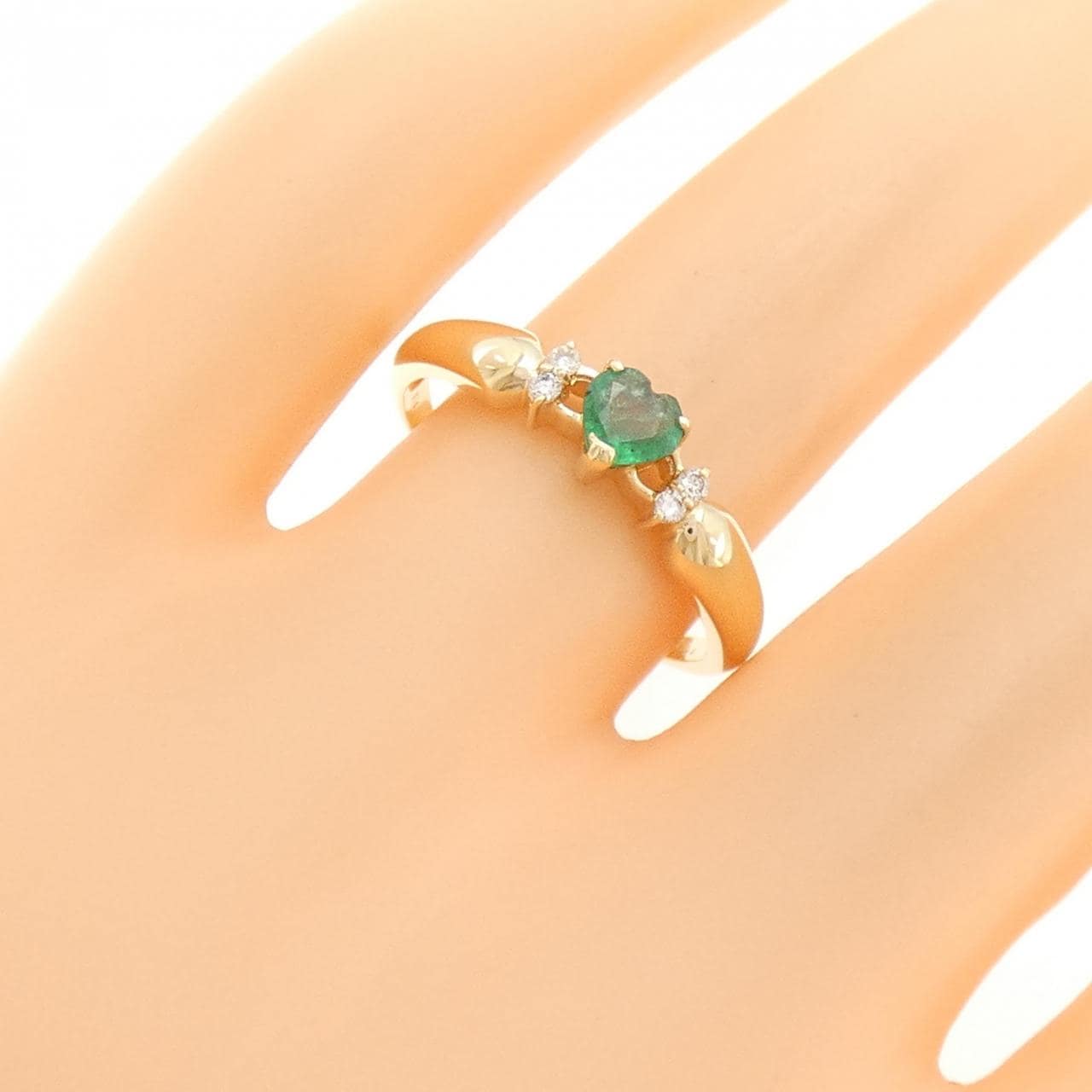 K14YG ハート エメラルド リング 0.18CT
