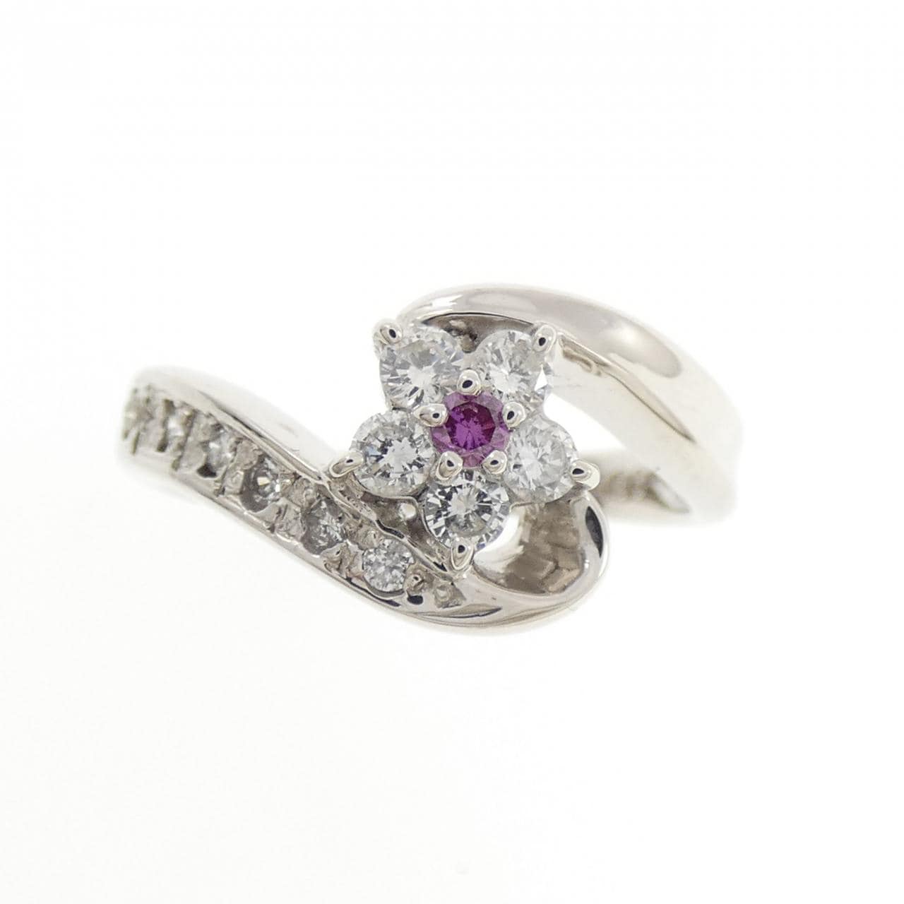 PT900 フラワー ダイヤモンド リング 0.30CT