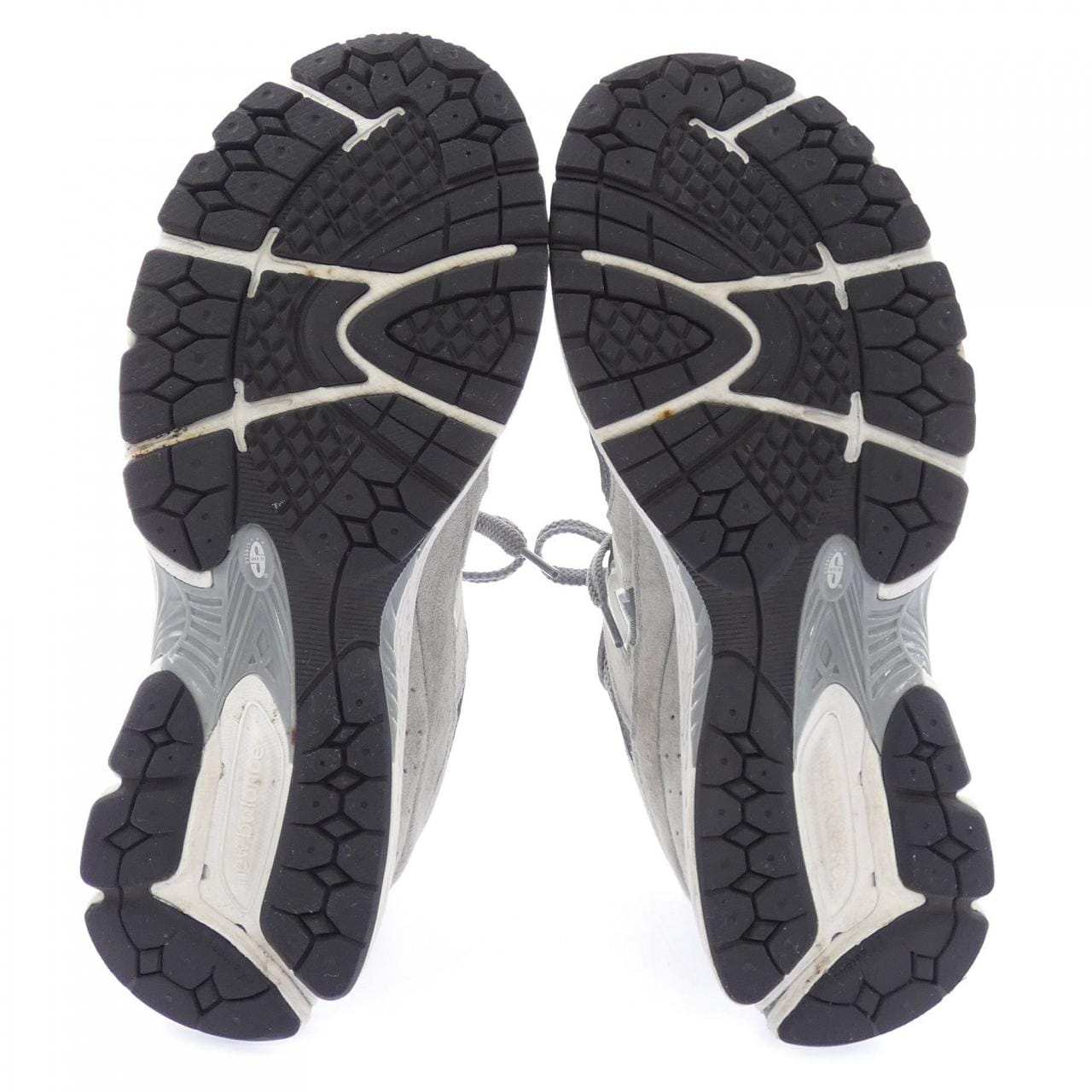 ニューバランス NEW BALANCE M2002RST スニーカー