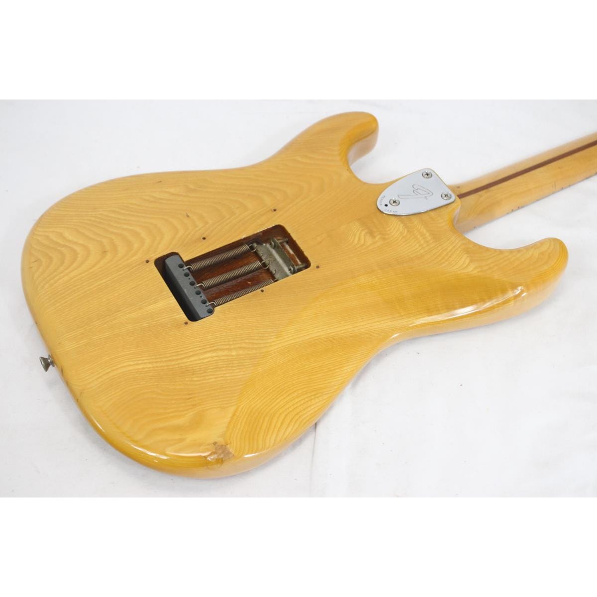 FENDER JAPAN ST72-55