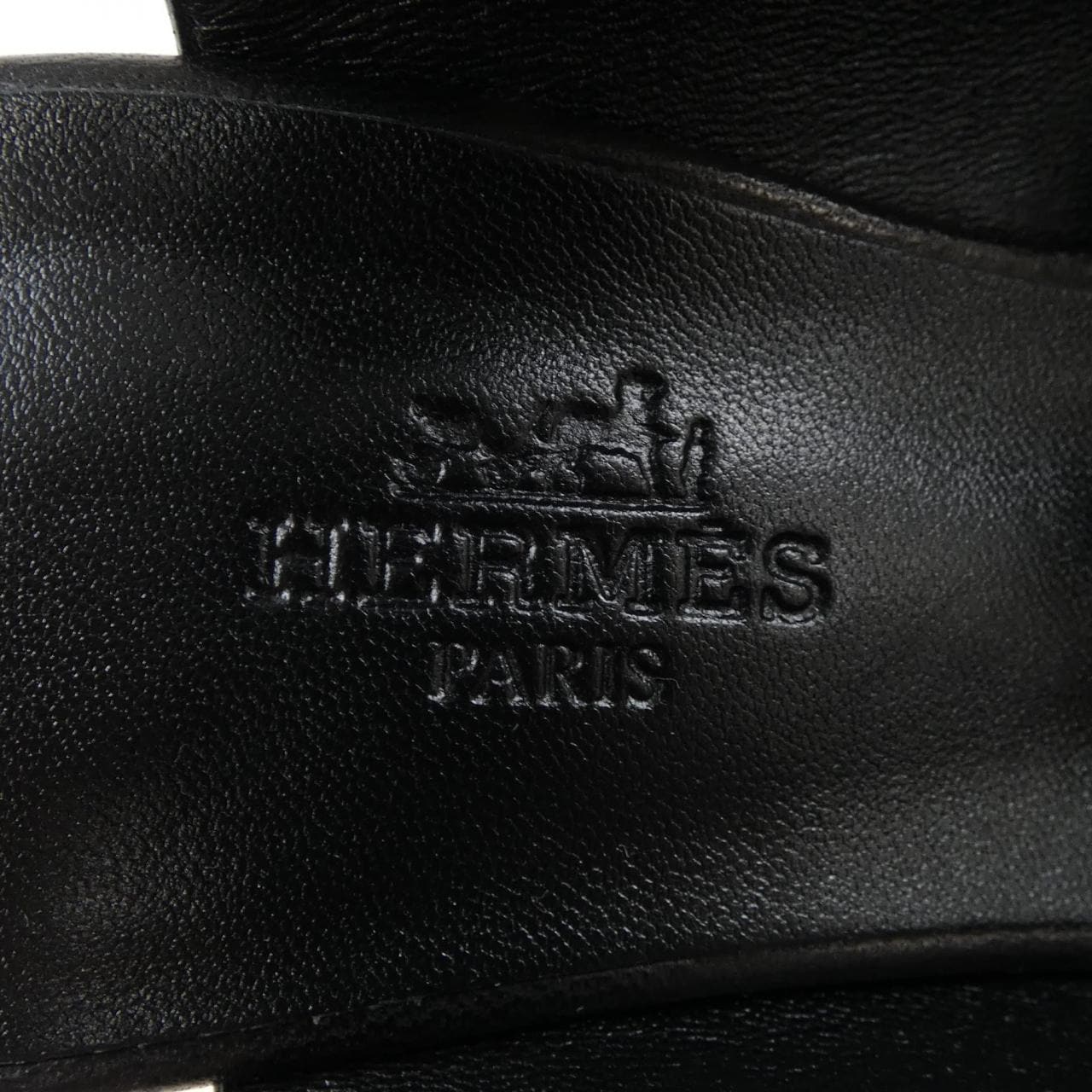 エルメス HERMES ラヴァ-　ケリーバックル 252190Z パンプス