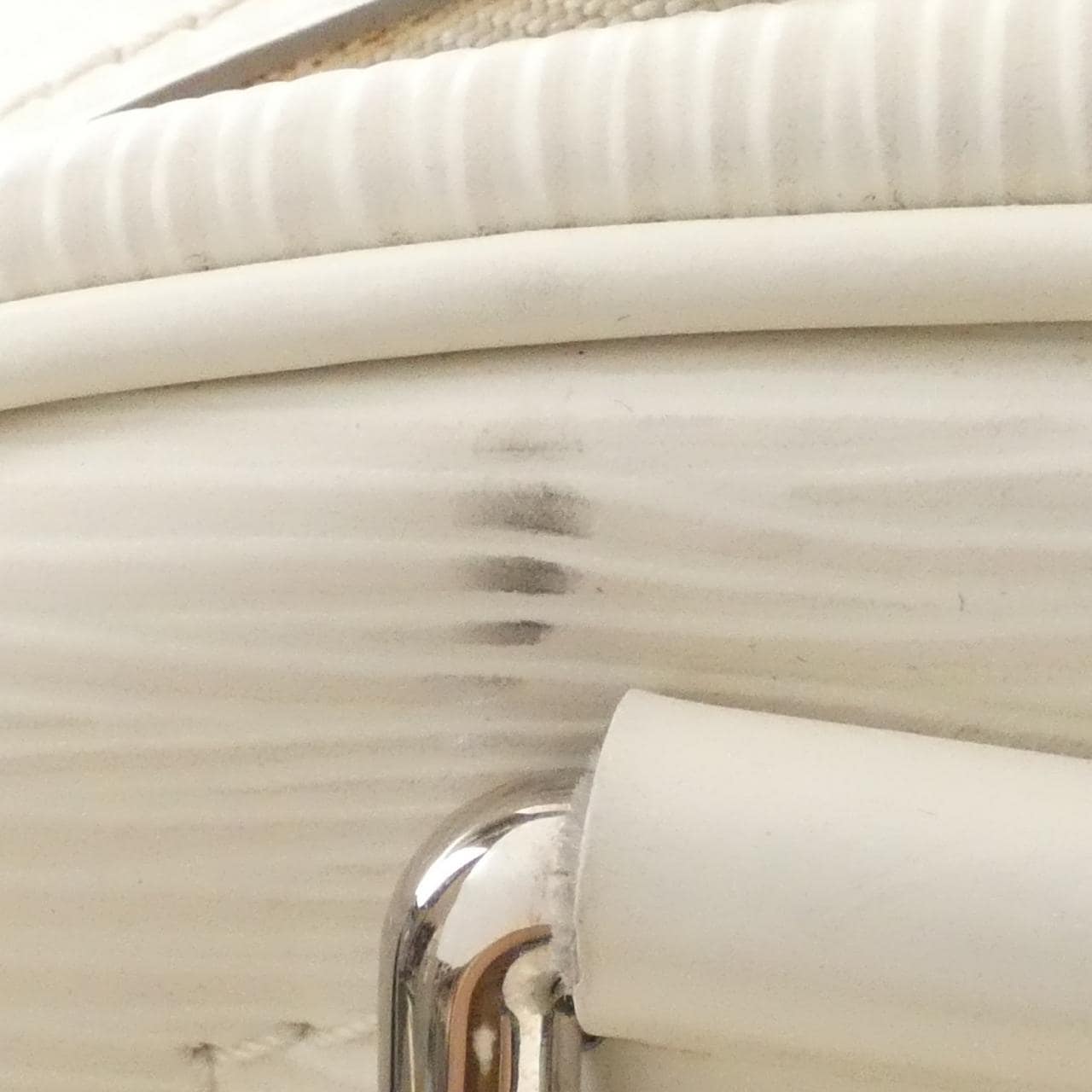 ルイヴィトン エピ ボーリング モンテーニュ GM M5931J バッグ