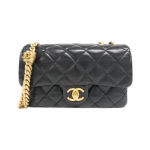 CHANEL shoulder bag