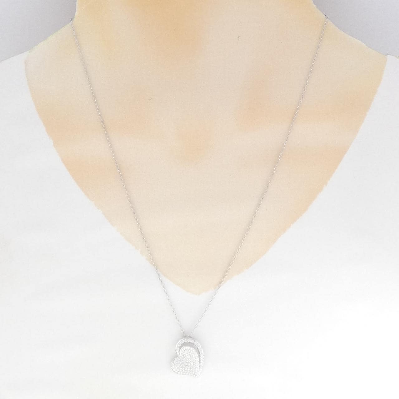 K18WG ハート ダイヤモンド ネックレス 0.69CT