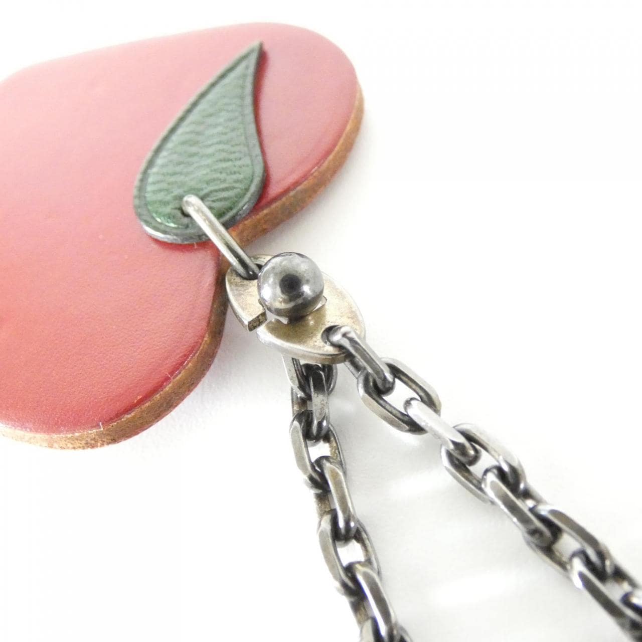 エルメス POMME フルーツ ポルト クレ 027890CA キーホルダー