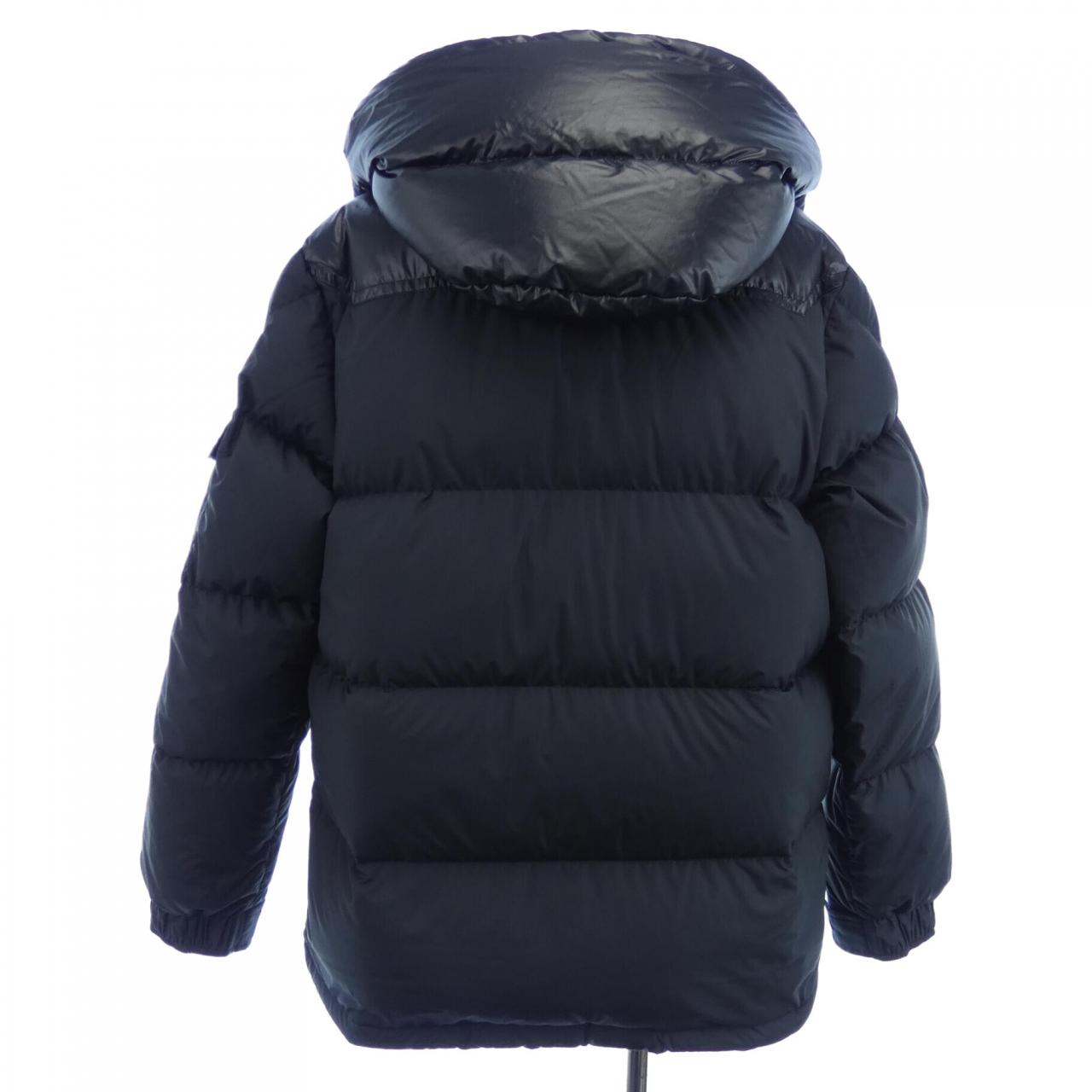 モンクレール MONCLER ダウンジャケット