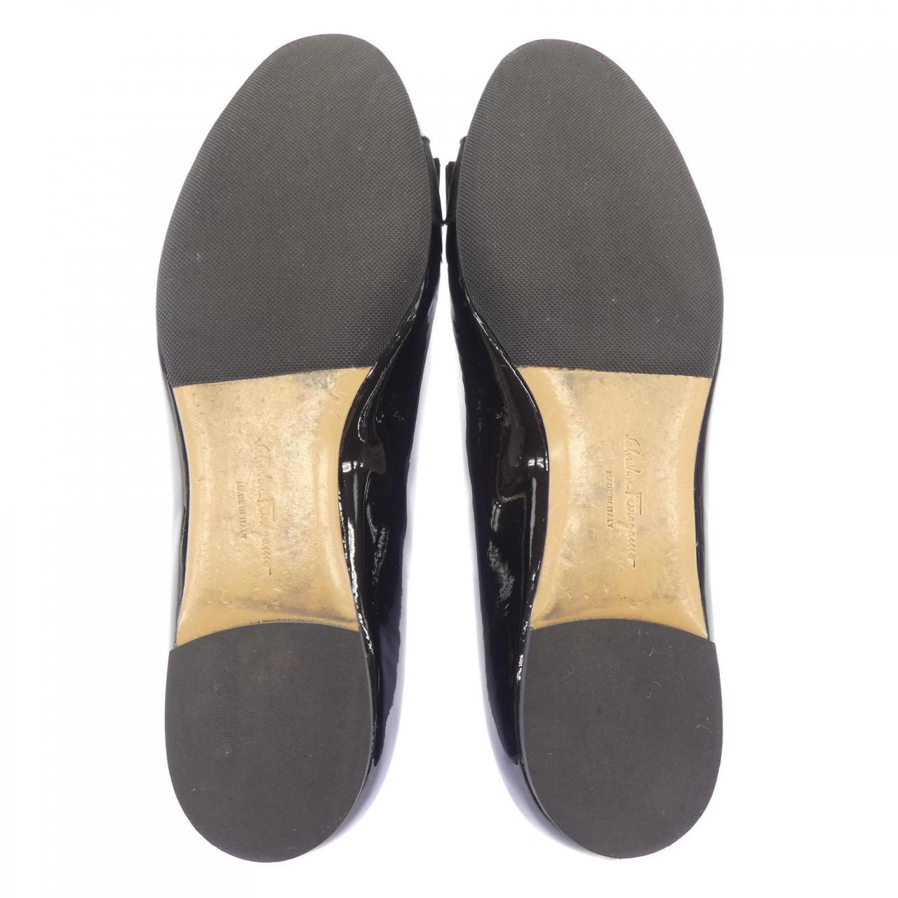 フェラガモ FERRAGAMO パンプス