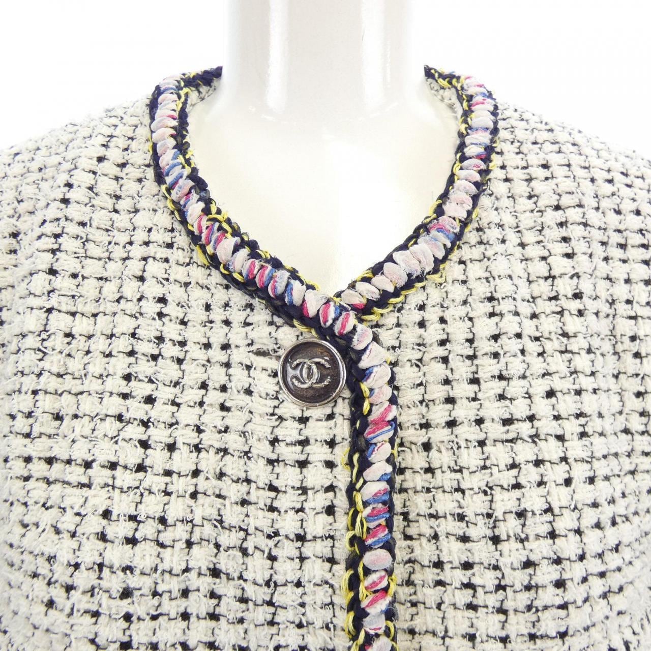 シャネル CHANEL ノーカラージャケット