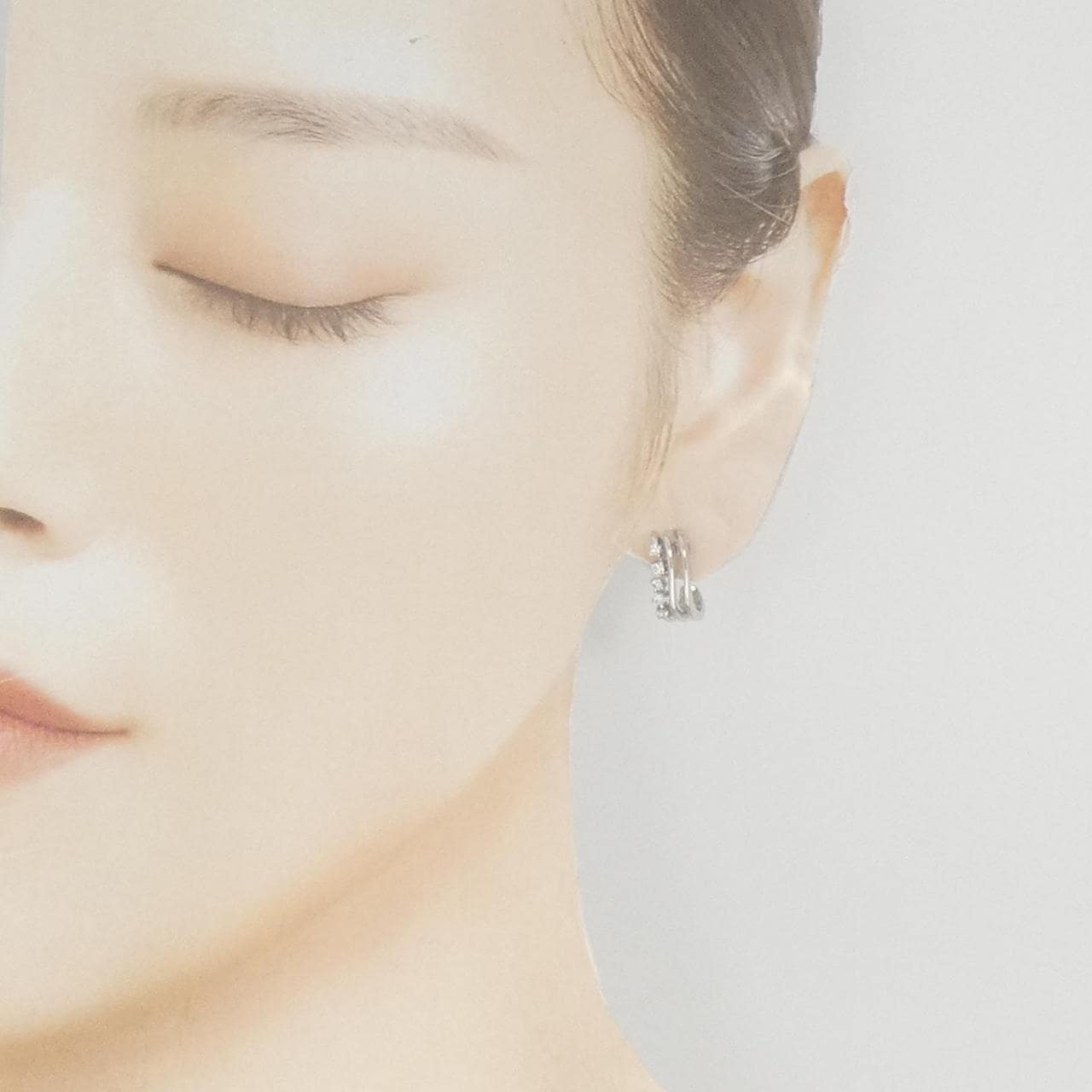 Tasaki Diamond Earrings 0.14CT
