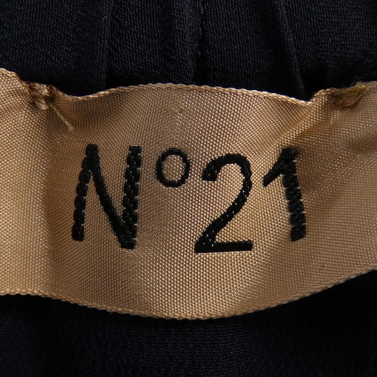 ヌメロヴェントゥーノ N°21 スカート
