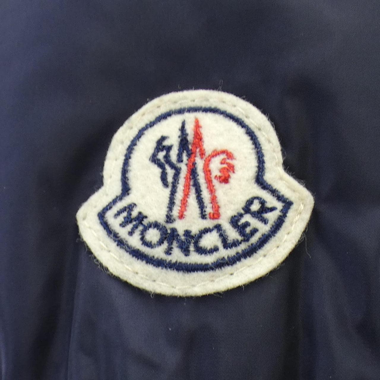 モンクレール MONCLER ダウンジャケット