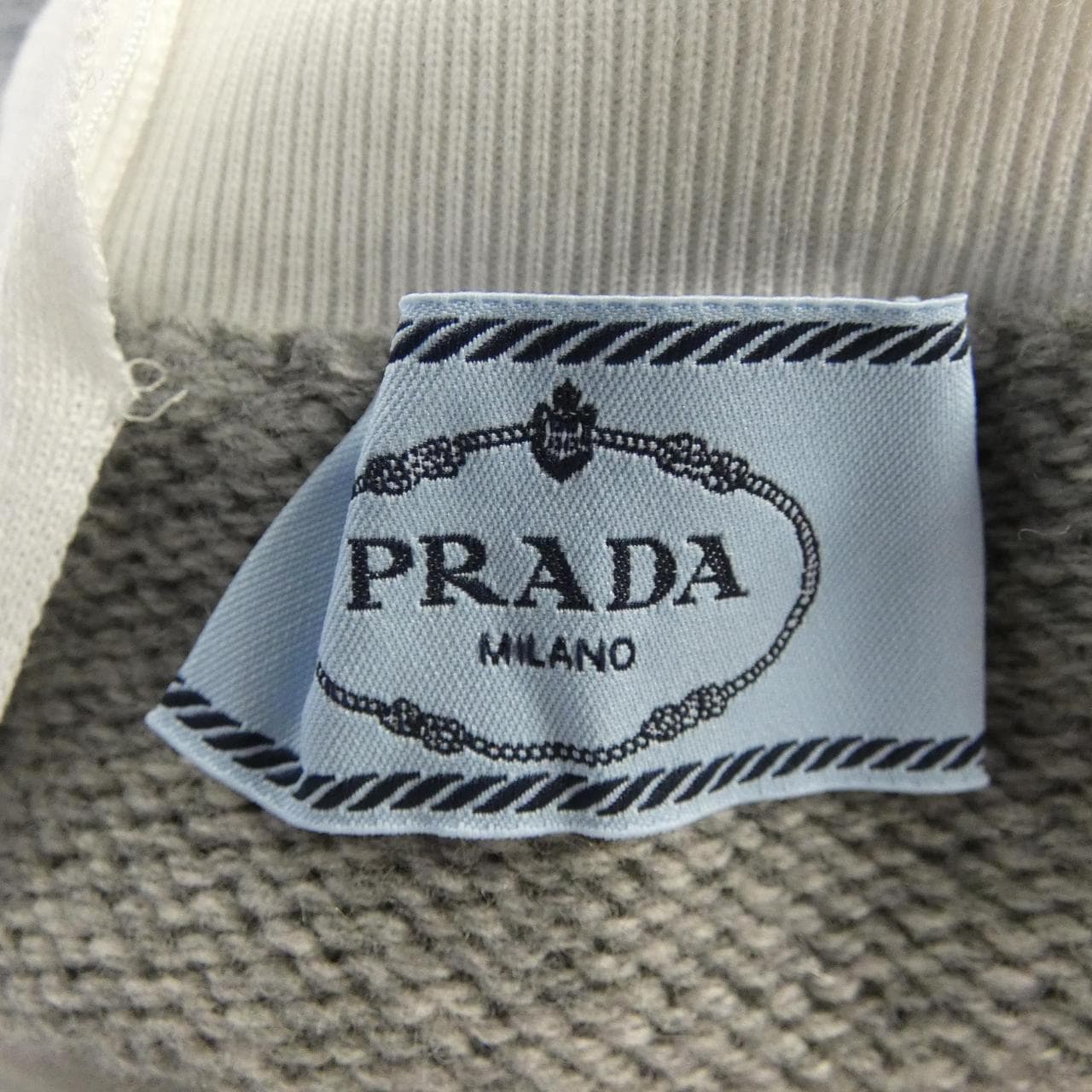 プラダ PRADA P26472 S222 114K ニット