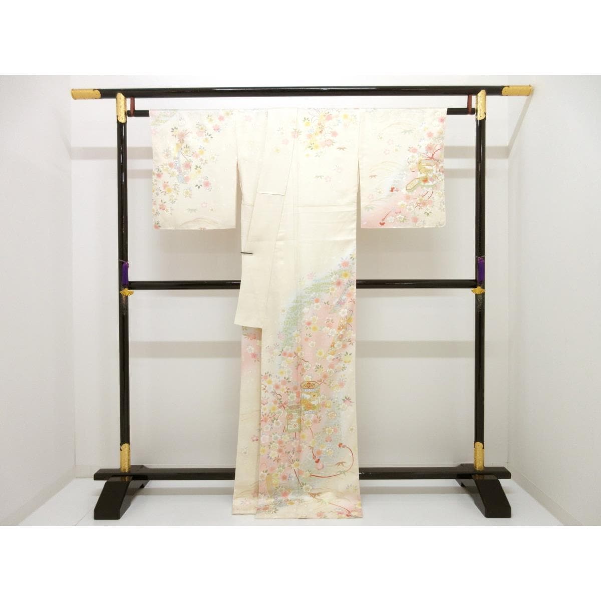 【新品】訪問着　友禅金彩加工　刺繍入りボカシ染