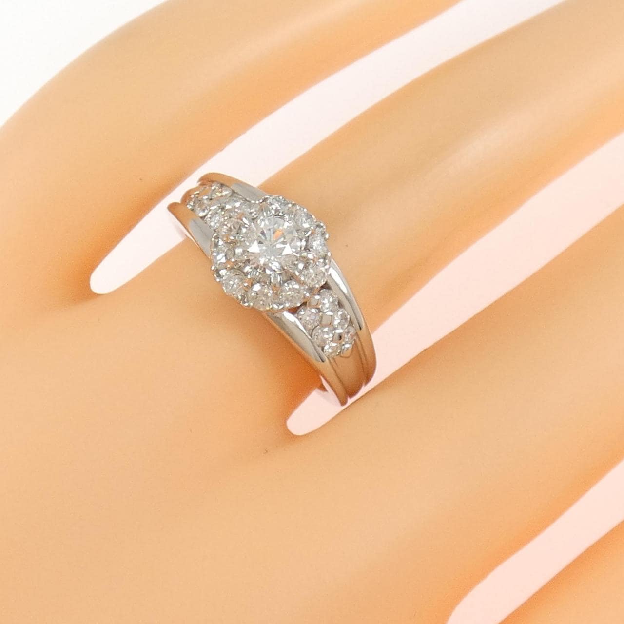 PT900 ダイヤモンド リング 0.269CT H SI1 Good