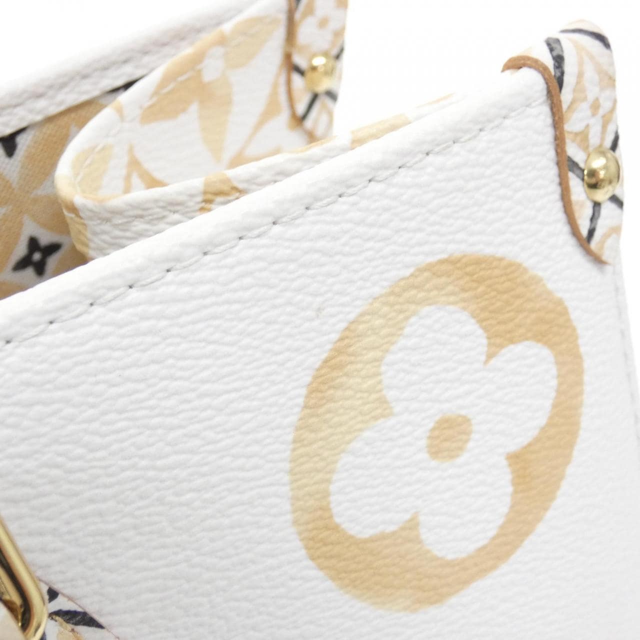 ルイヴィトン モノグラム フラワータイル(LVバイ ザ プール) オンザゴー MM M22975 バッグ