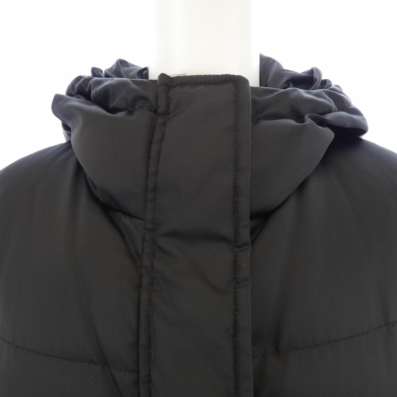 モンクレール MONCLER FATSIAN ダウンジャケット