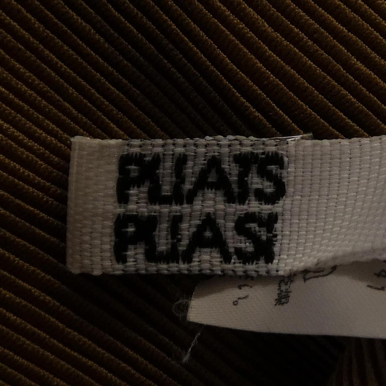 プリーツプリーズ PLEATS PLEASE PP23-FK341 トップス