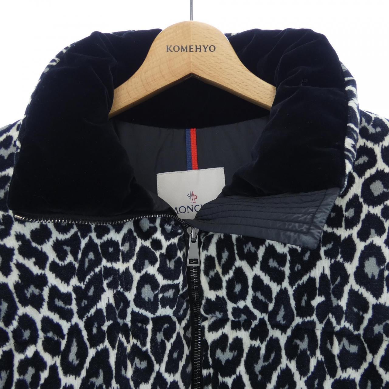 モンクレール MONCLER SEBOU ダウンジャケット