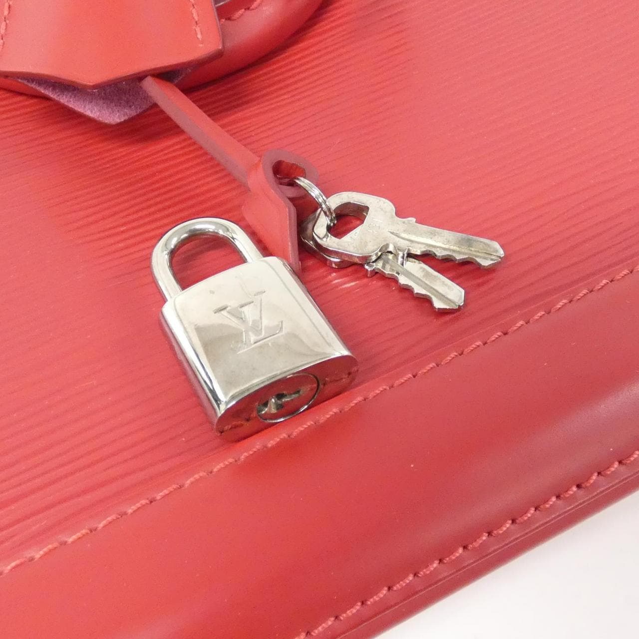 【ヴィンテージ】ルイヴィトン エピ アルマ PM M41154 バッグ