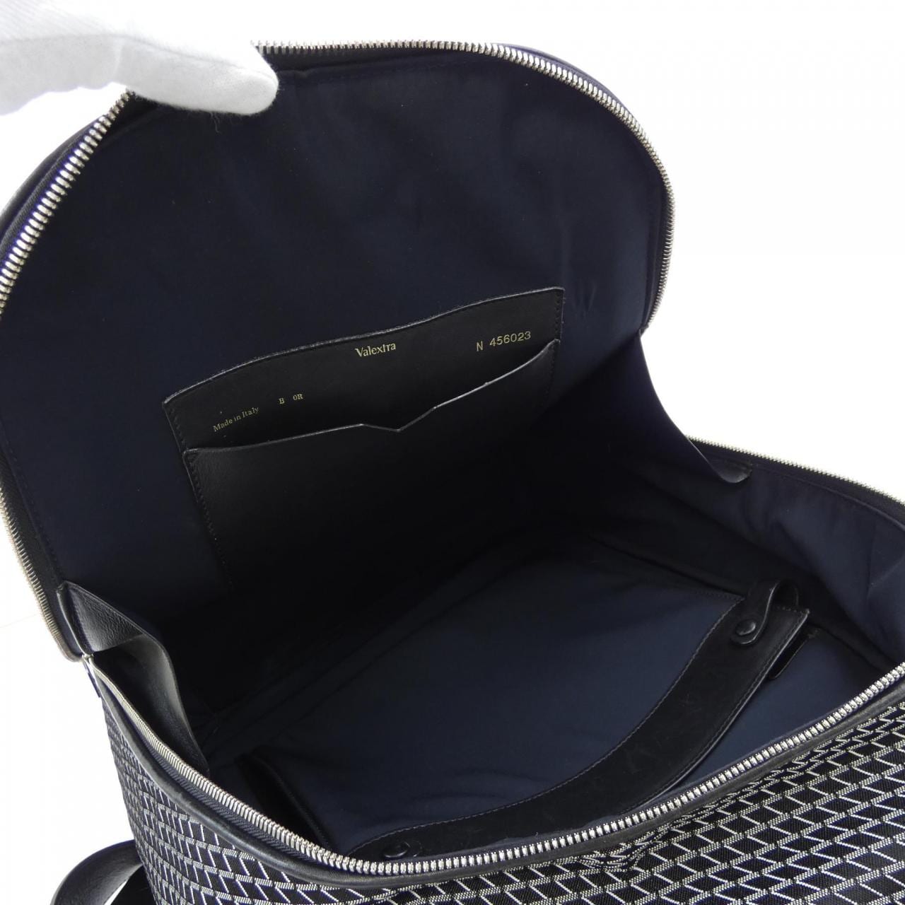 ヴァレクストラ VALEXTRA K-VAL BAG