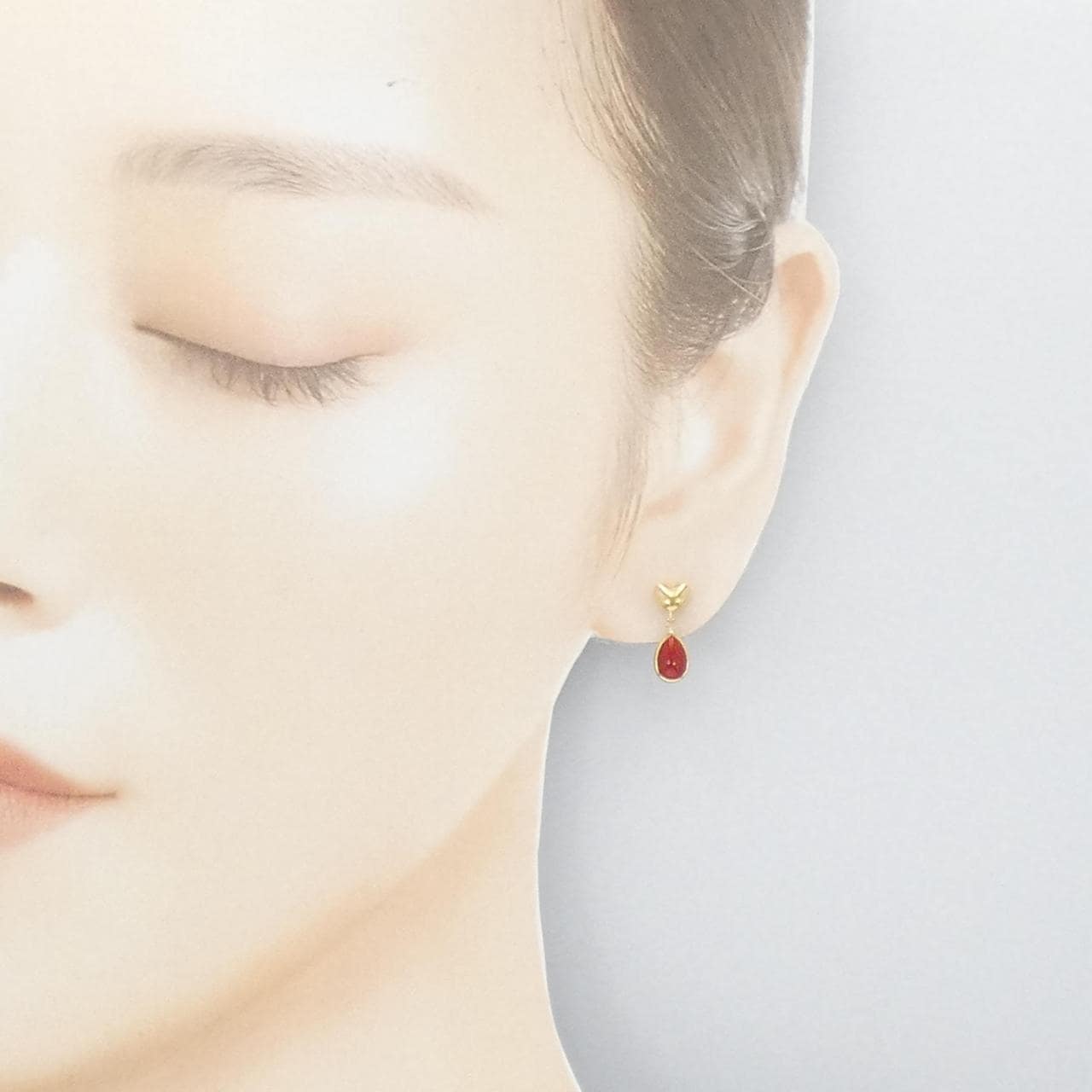 K18YG愛心珊瑚耳釘0.85CT