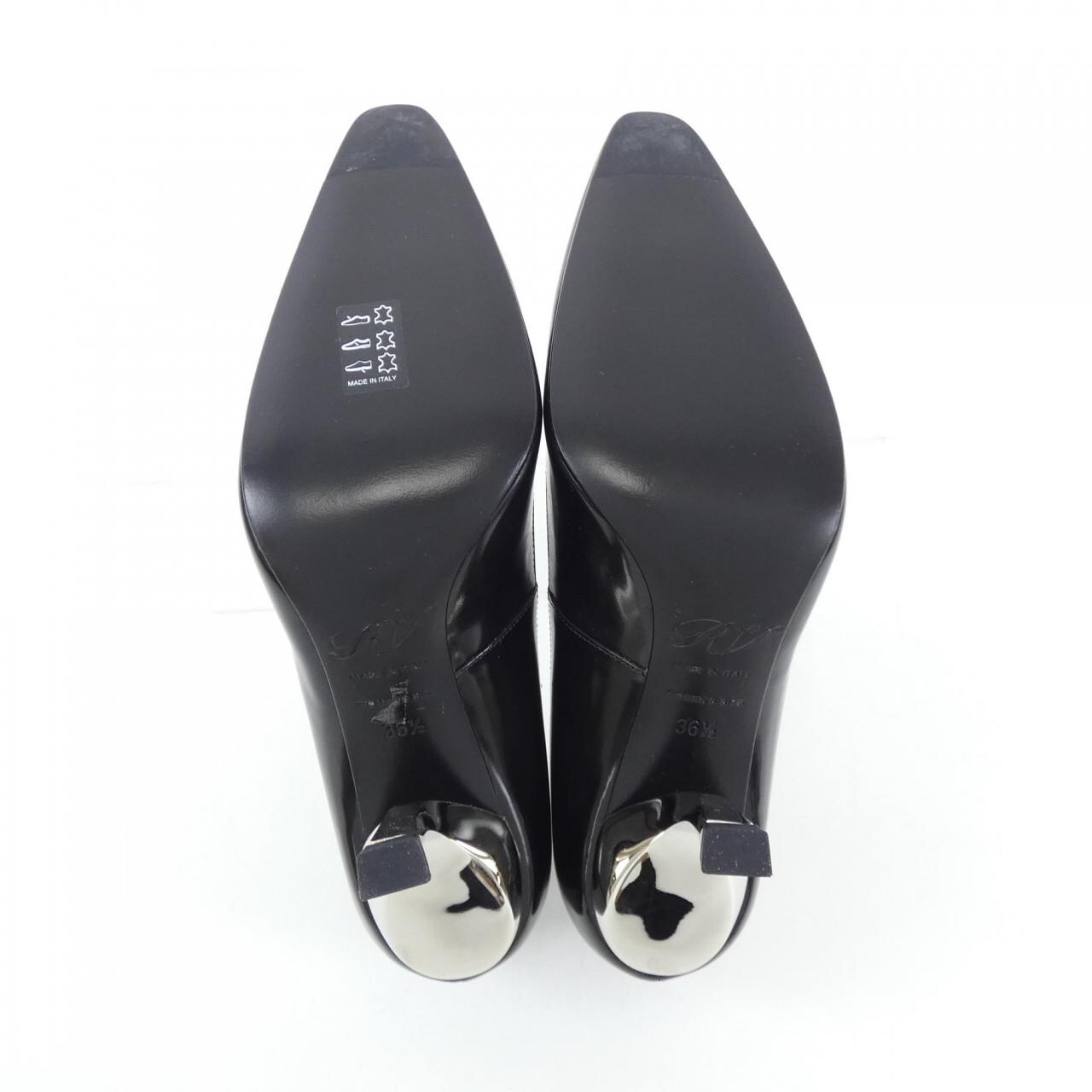 ロジェヴィヴィエ ROGER VIVIER パンプス