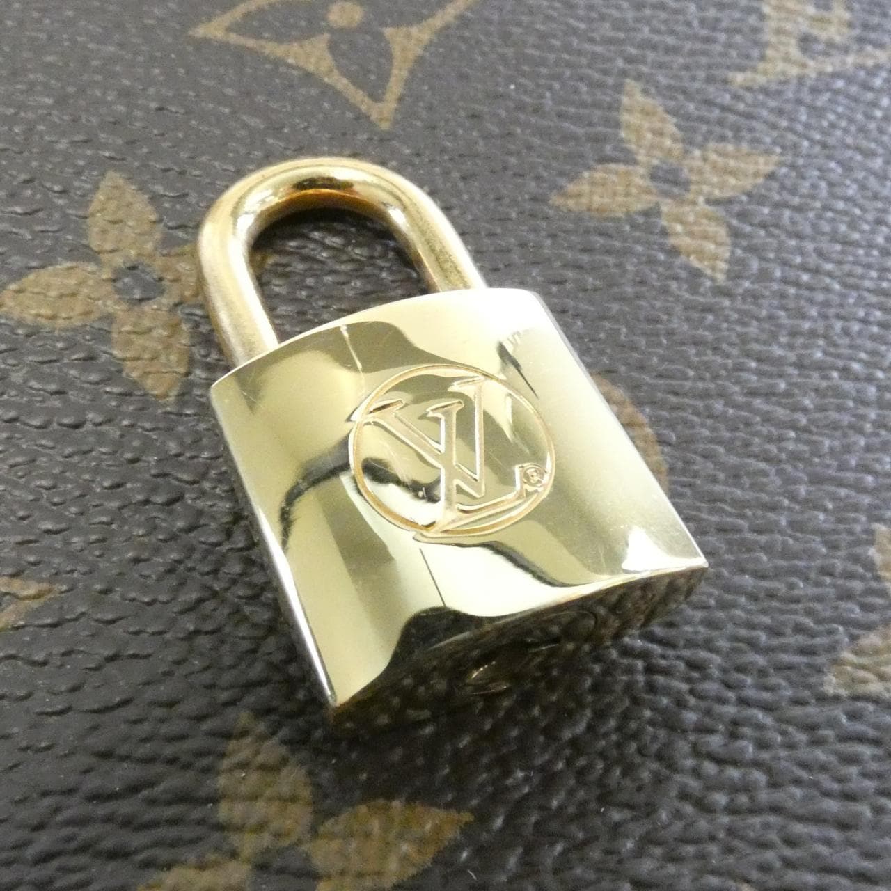 ルイヴィトン モノグラム リボリー PM M44543 バッグ