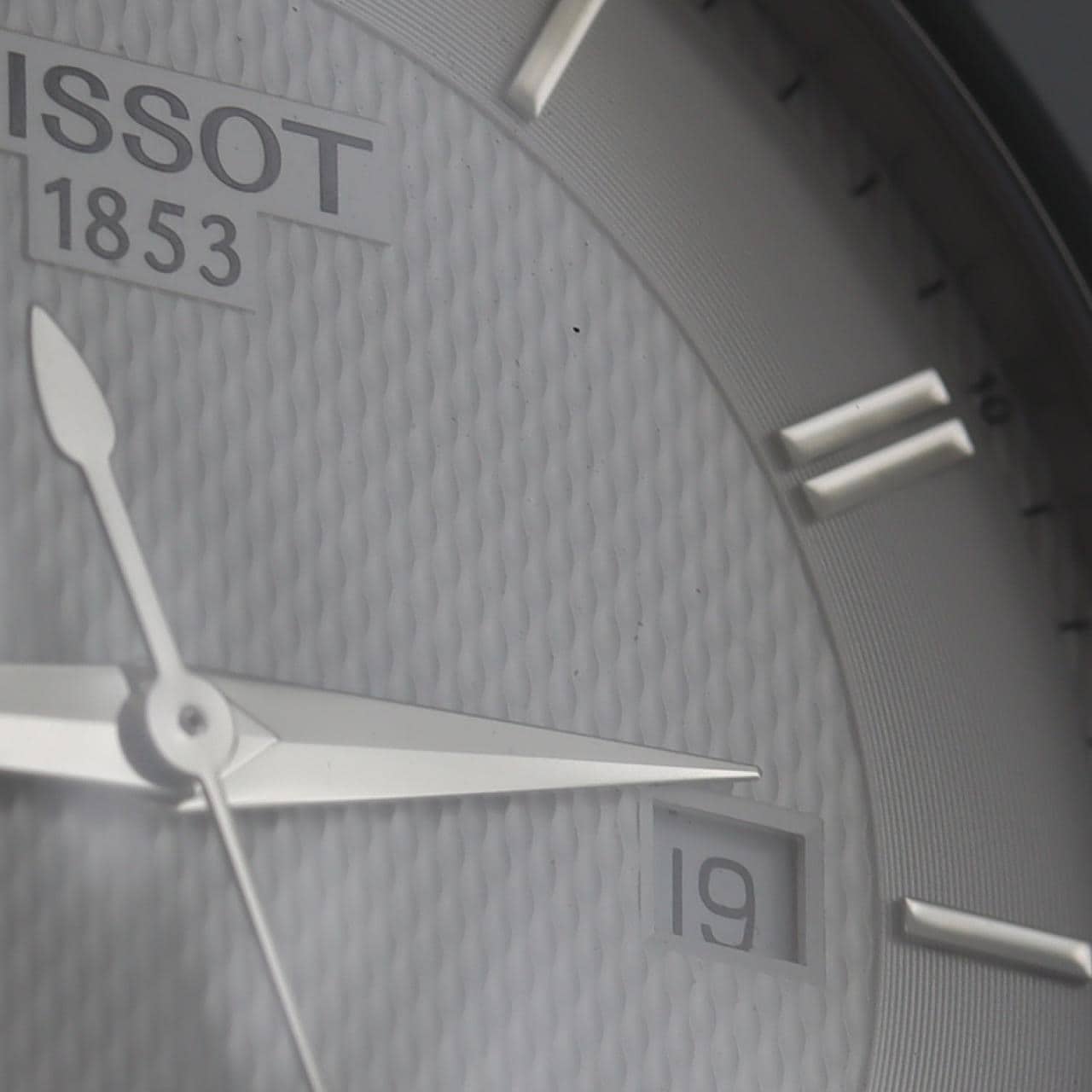 【新品】ティソ トラディション T063.610.16.038.00 SS クォーツ