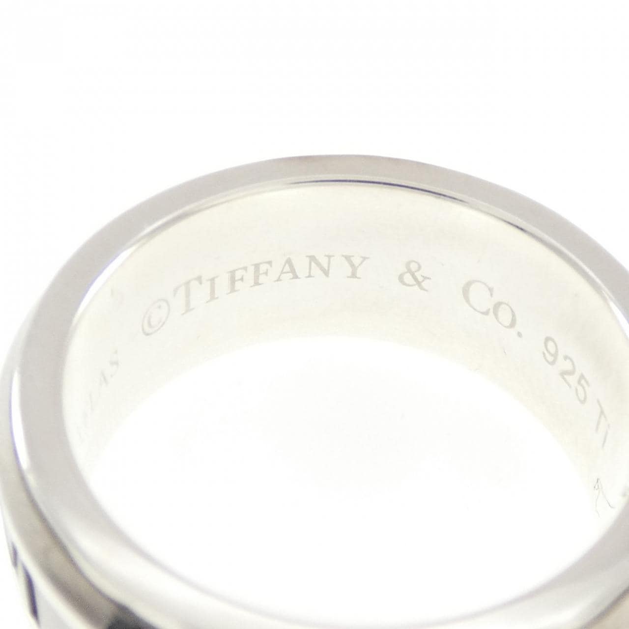 ティファニー アトラス チタン リング