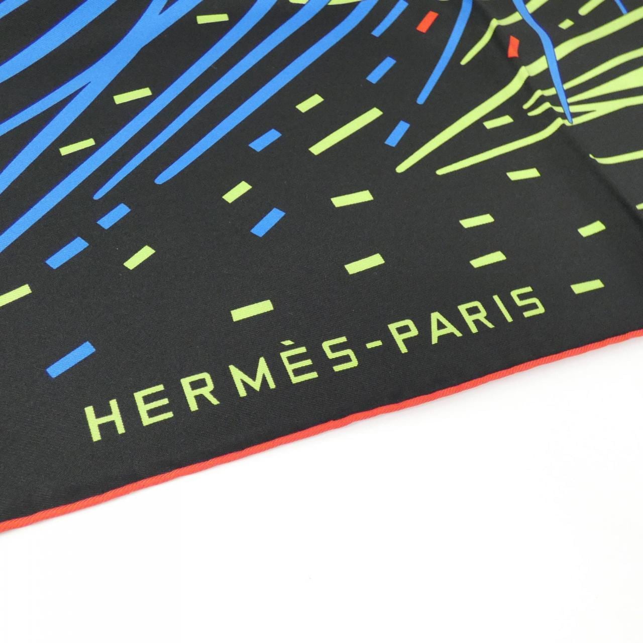 HERMES PLUIE D'ETINCELLES Carre 002203S 圍巾