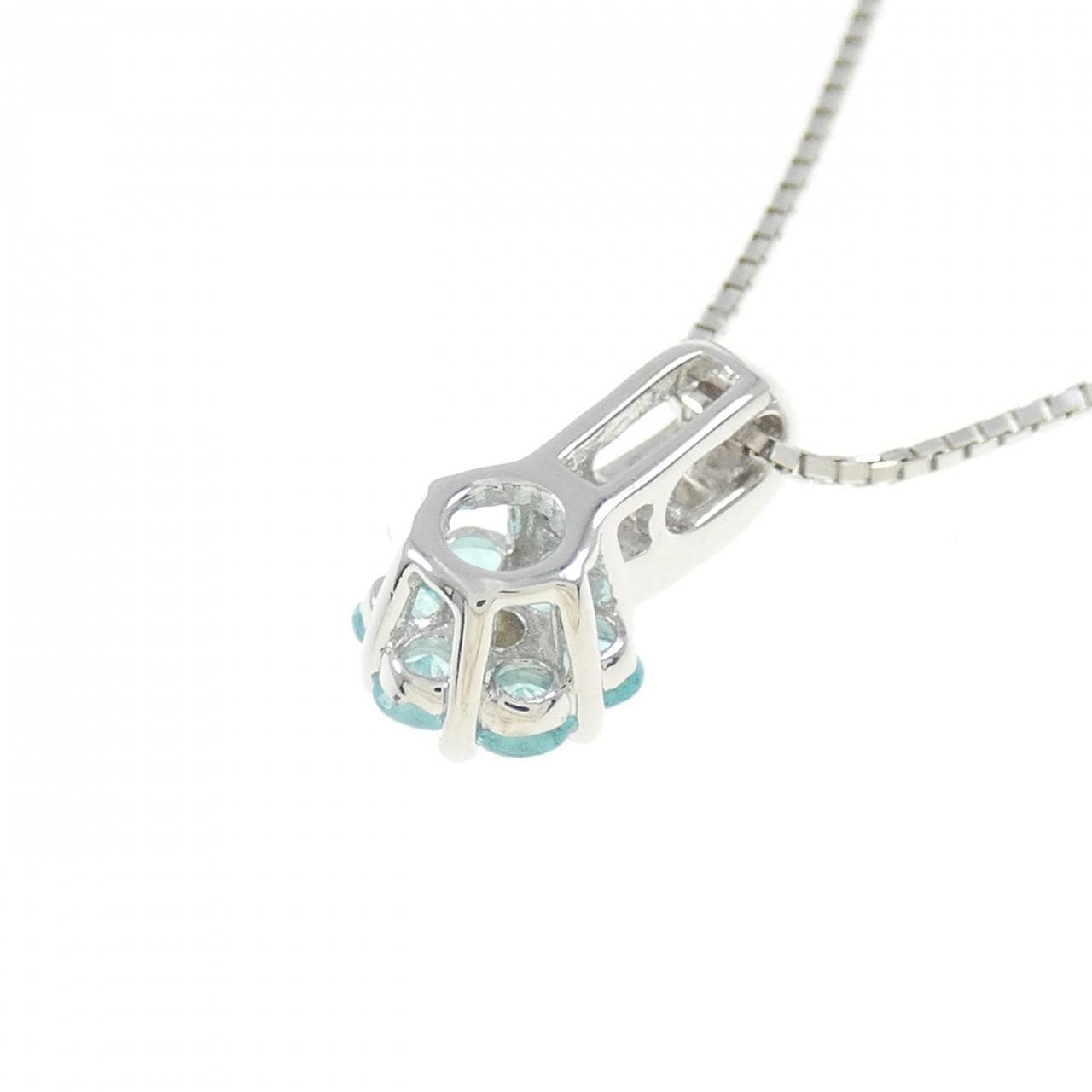 K18WG フラワー トルマリン ネックレス 0.17CT