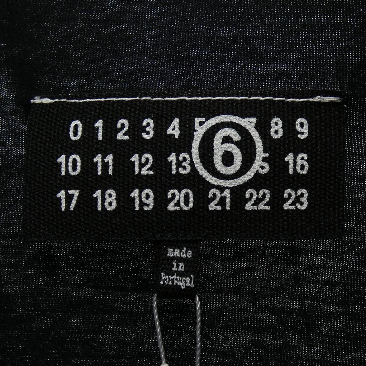 エムエムシックス MM6 SH0GC0007 Tシャツ