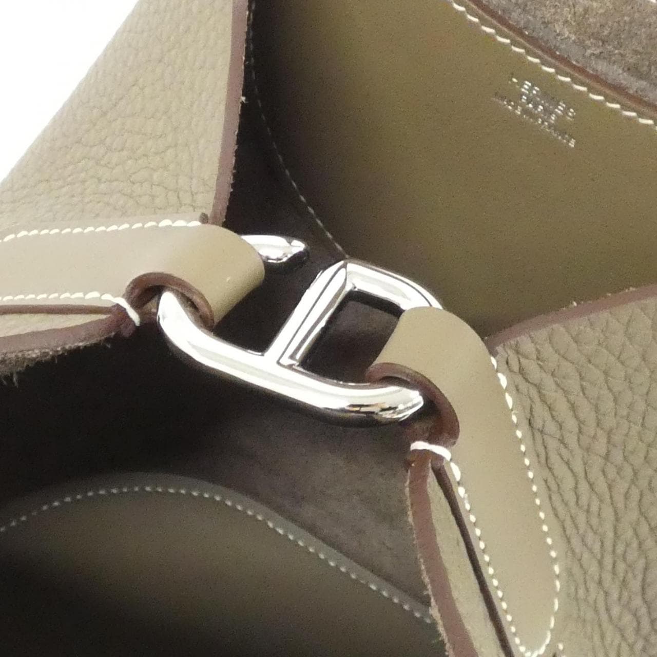 エルメス イン ザ ループ 18cm 084274CK バッグ