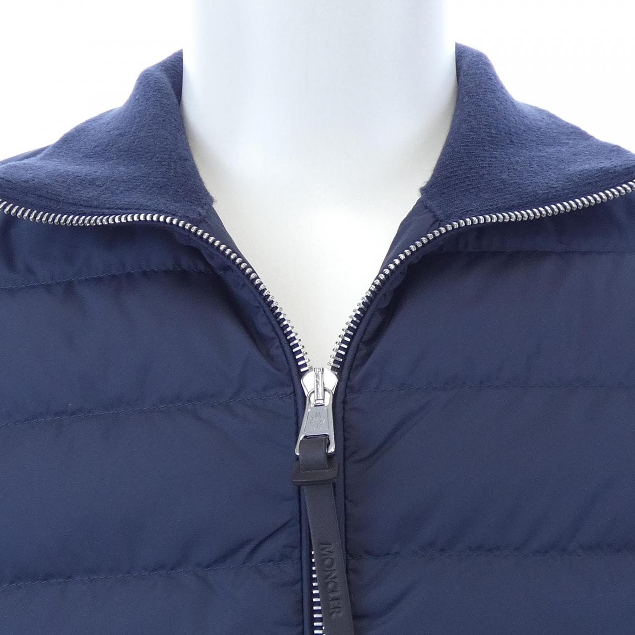 【新品】モンクレール MONCLER K20919B00033 ダウンジャケット